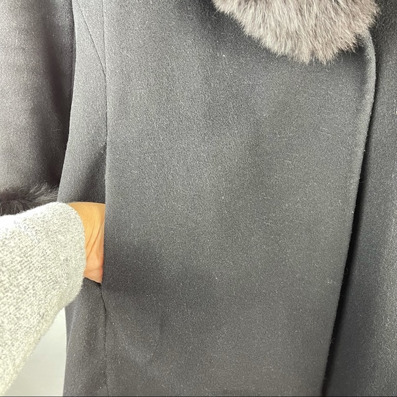 *SOLD Steve by Searle Mid-length Wool Coat with Fur Trim - Picture 4 of 10
